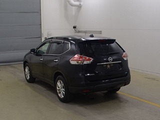 2015 NISSAN X-TRAIL